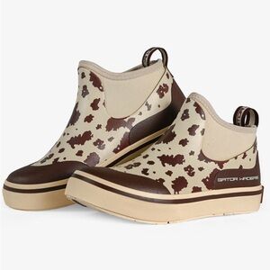 Gator Waders Women's Ankle Boots in Brown and Cream